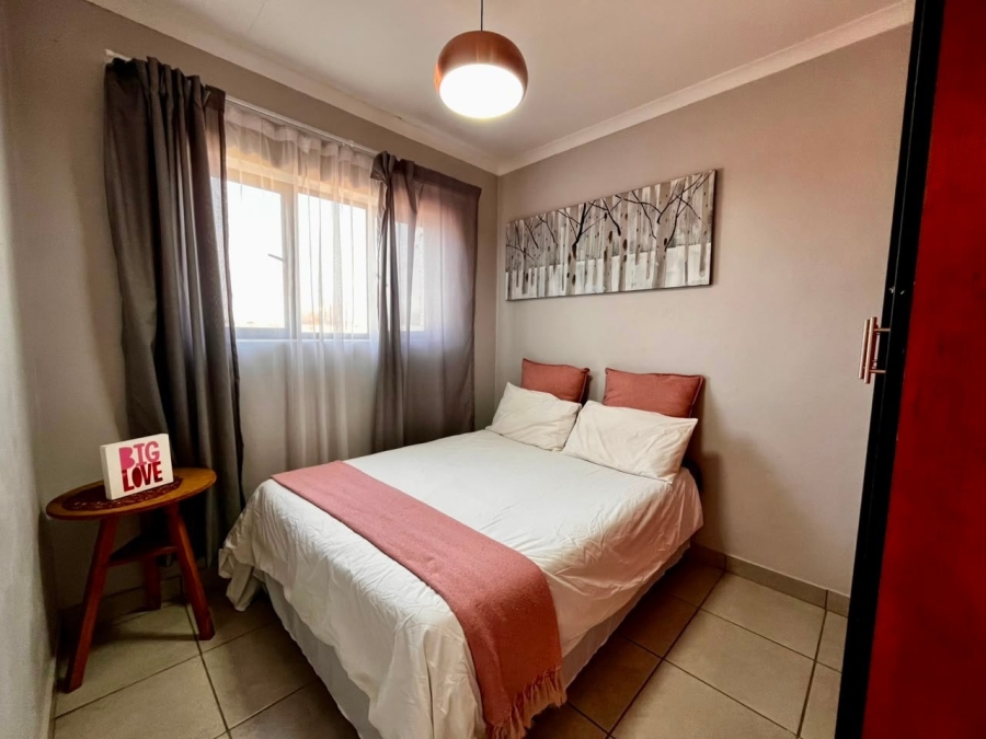To Let 2 Bedroom Property for Rent in Waterval East North West